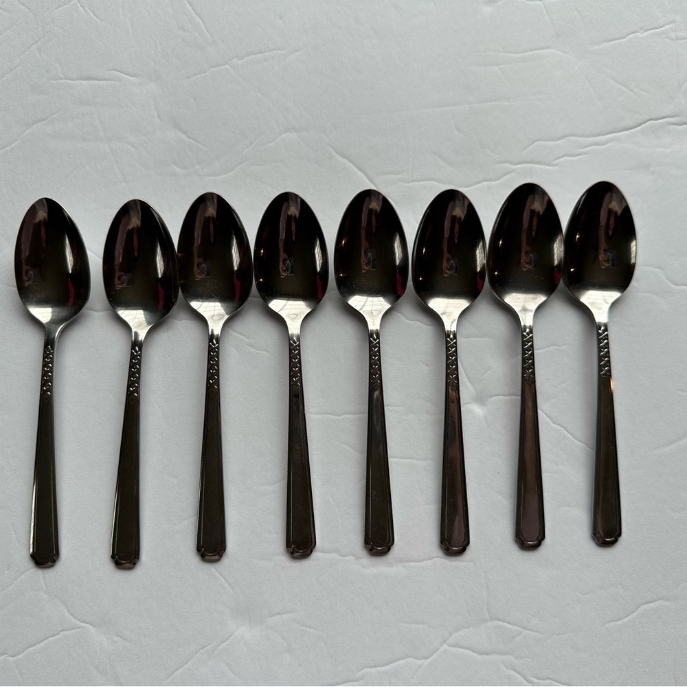 8 OneidaCraft Flight Deluxe Stainless Teaspoons Discontinued Silverware
